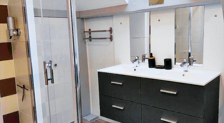 Wonderful apartment with pool | Pets allowed — photo 2