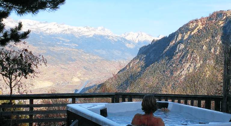 Family-friendly holiday apartment with sauna, hot tub & barbeque | Pets allowed — photo 4