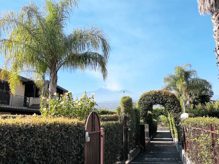 Child-friendly rental apartment with pool, yard & grill | Nature view | Next to the beach | Pets are welcome — photo 4