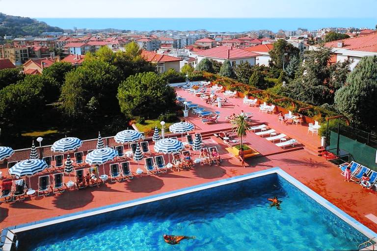 Residence Morelli Pietra Ligure B4