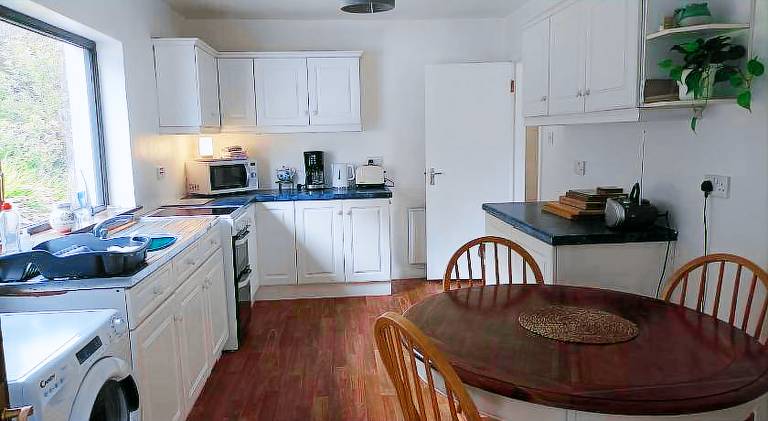 House with 2 rooms for 4 persons — photo 3