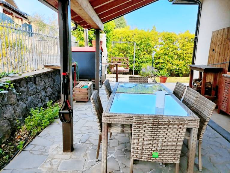 House  Pedara