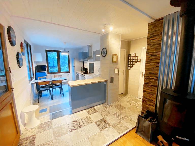 Gite with patio & yard | Pets allowed — photo 2