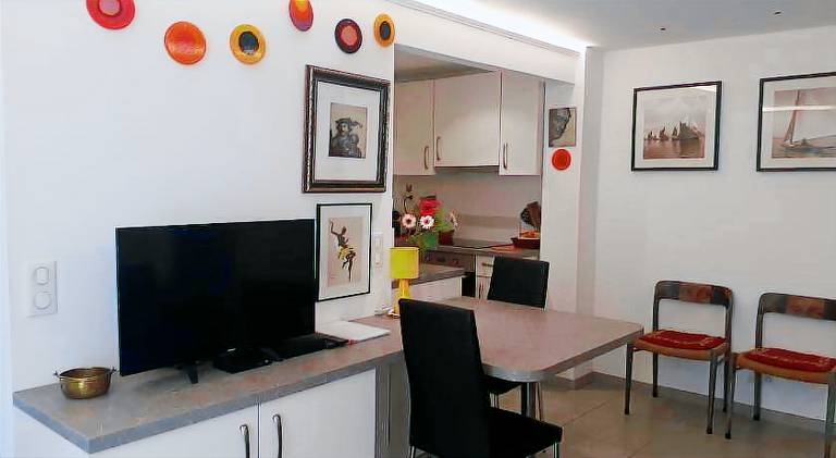 Fully equipped rental apartment with terrace | Next to the beach | Good for workation | Pets are welcome — photo 5