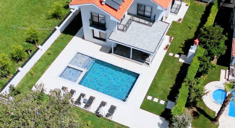 Villa with garden, private pool & patio — photo 5