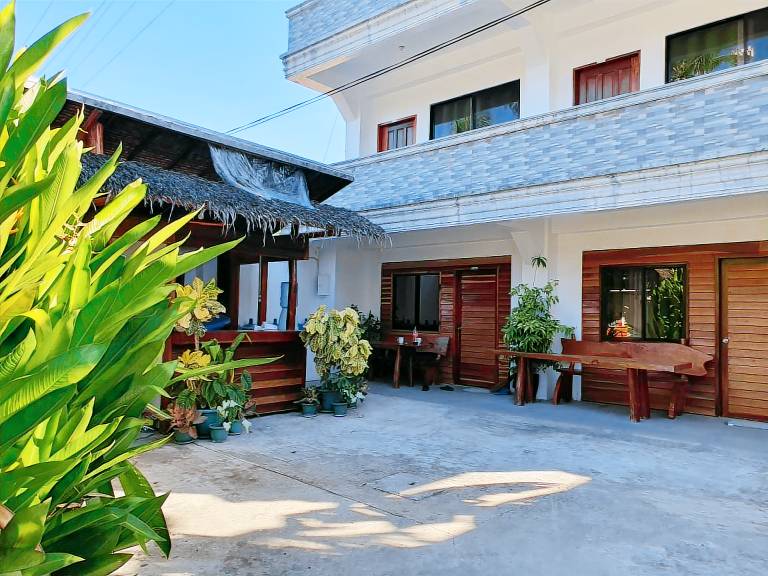 Maui Homestay in General Luna