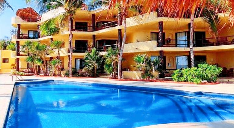 Holiday apartment with pool — photo 3