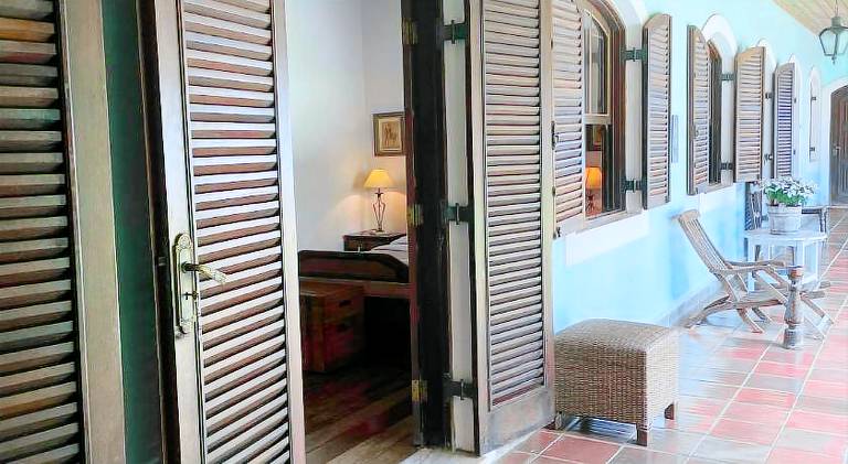 Vacation home with pool — photo 5