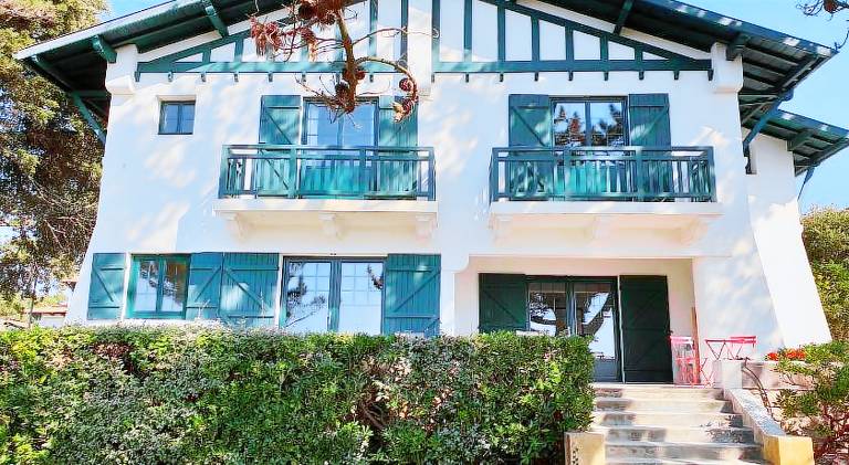 Villa with 6 rooms for 12 persons — photo 3