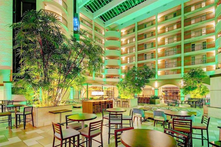 Embassy Suites by Hilton Jacksonville Baymeadows