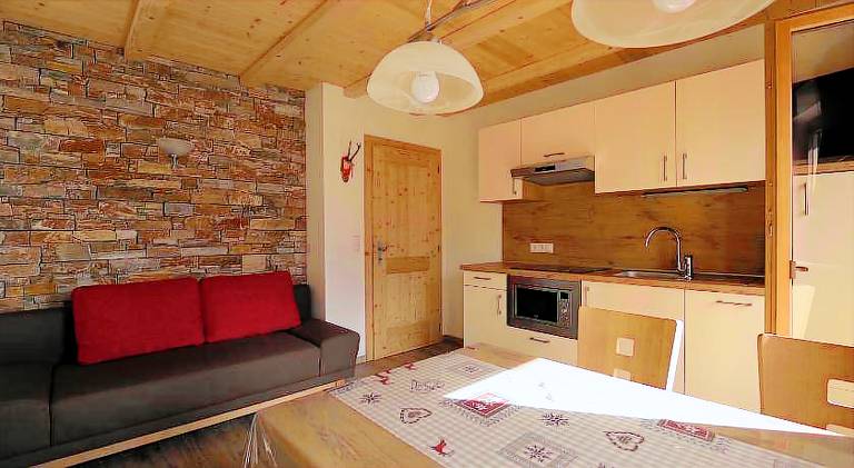 Apartment with yard, barbeque & terrace | Perfect for remote work | Pets allowed — photo 4