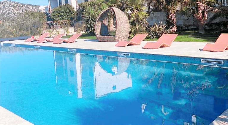 Villa with pool & hot tub | Dogs allowed in Seget