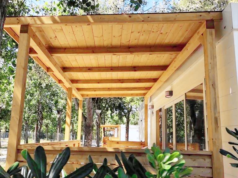 Family-friendly mobile home with terrace & pool | Pet-friendly — photo 4