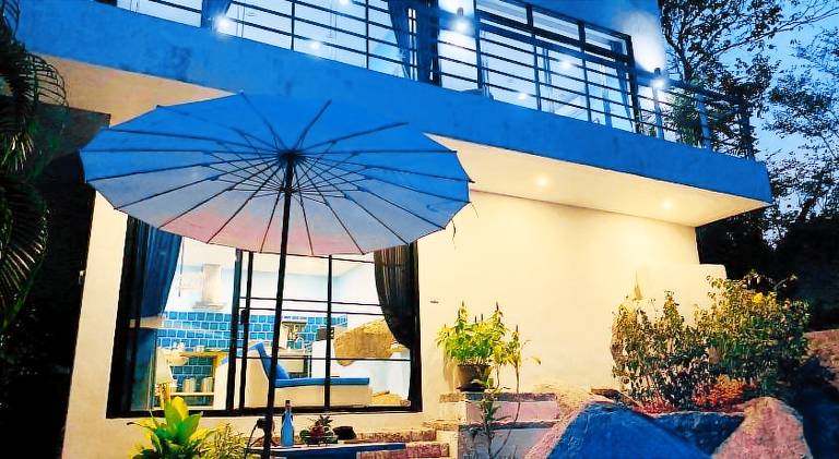 Villa with pool — photo 3