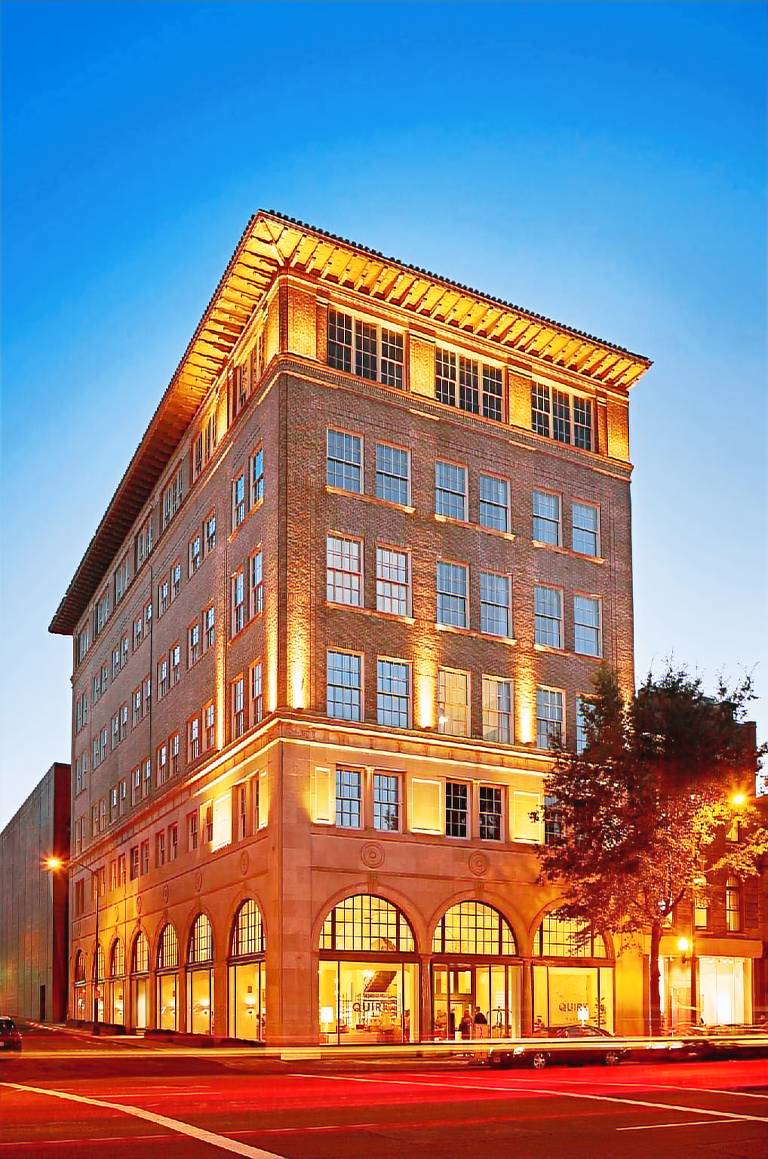 Quirk Hotel Richmond in Richmond, BC