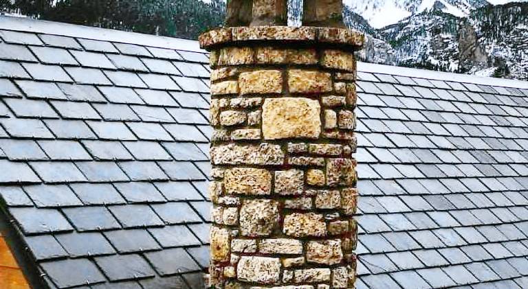 Chalet with grill in Huesca