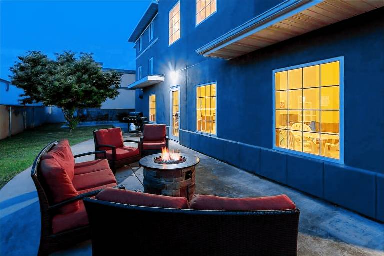 GrandStay Hotel & Suites