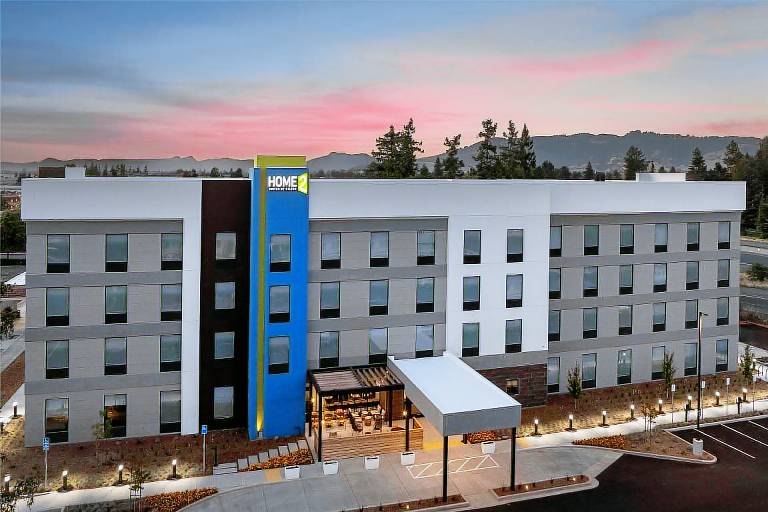 Home2 Suites by Hilton Rohnert Park Sonoma County — photo 3
