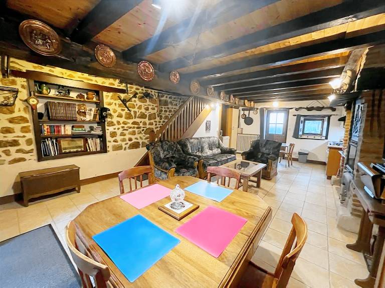 Charming gite with terrace, barbeque & yard | Pets allowed — photo 2