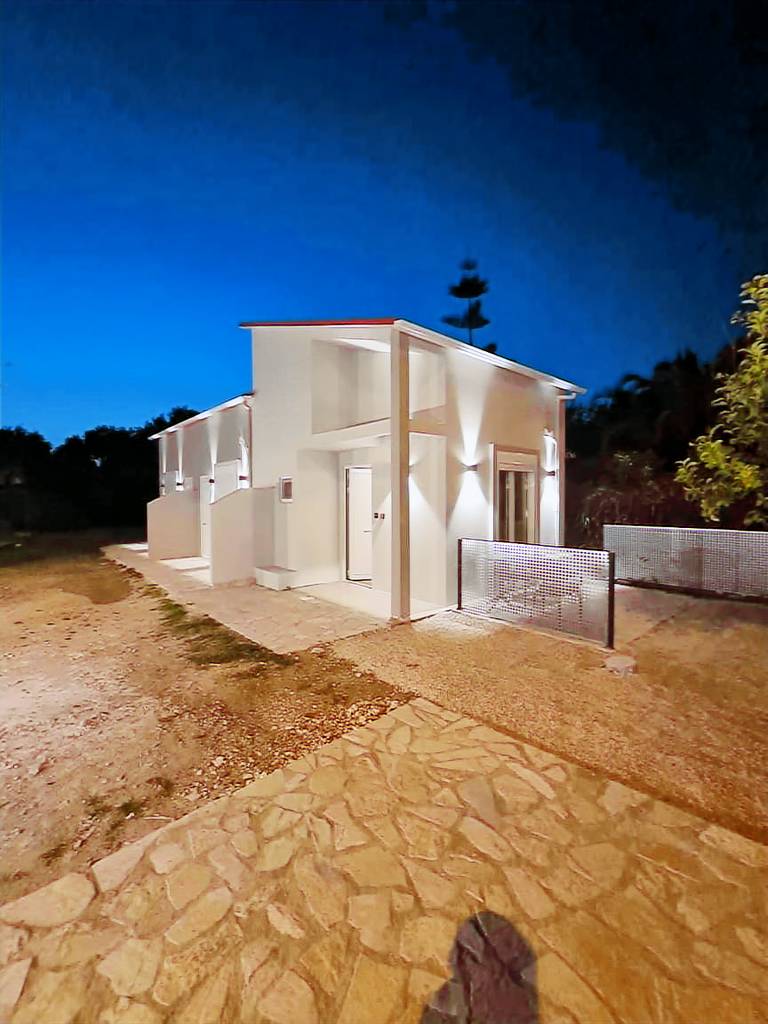 Studio with patio, yard & fast internet | Garden view | Dogs allowed in Lefkada