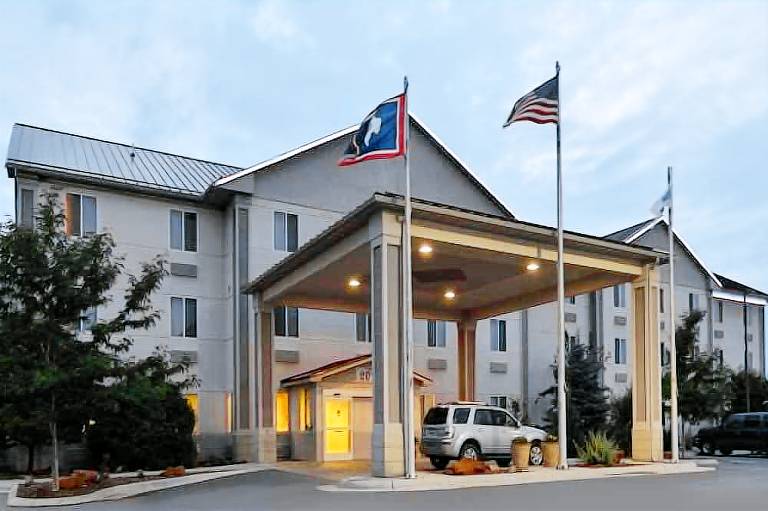 Comfort Inn And Suites