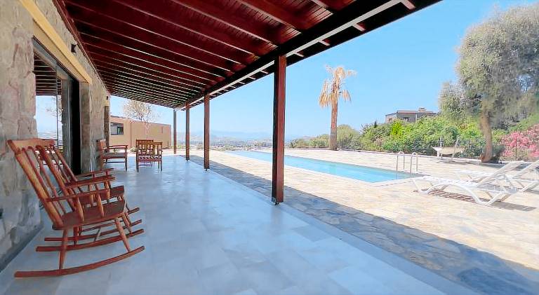 Villa with private pool, yard & patio — photo 3