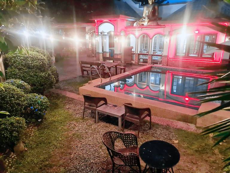 Villa with yard, barbecue & private pool | Perfect for remote work — photo 5