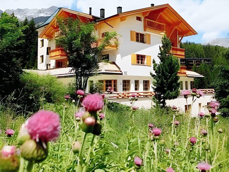Der Waldhof Hotel in Sankt Anton am Arlberg