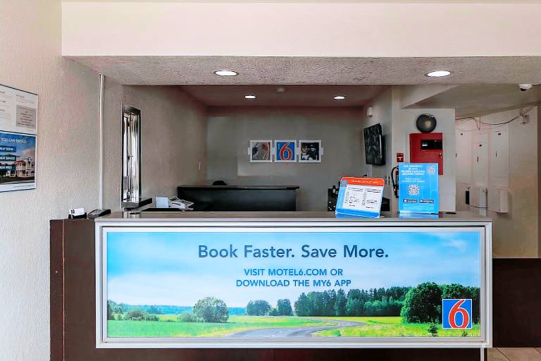 Motel 6 Lufkin, TX — photo 2