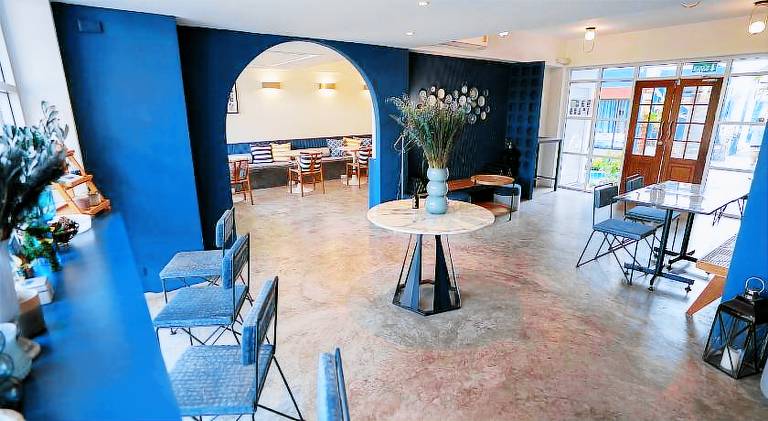 Kraam Silhouette Hotel and Cafe Phuket — photo 3