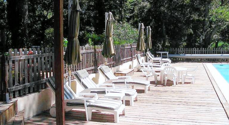 Vacation home with pool — photo 2