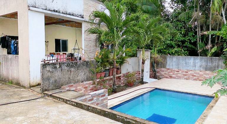 House with pool in Belém