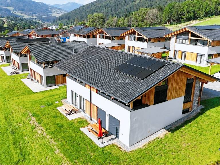 Geschmackvolle Ski in Ski out Lodge