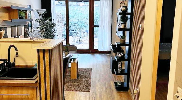 Wonderful rental apartment with patio & garden | Close to St. Stephen's Basilica | Perfect for remote work | Dogs allowed — photo 3
