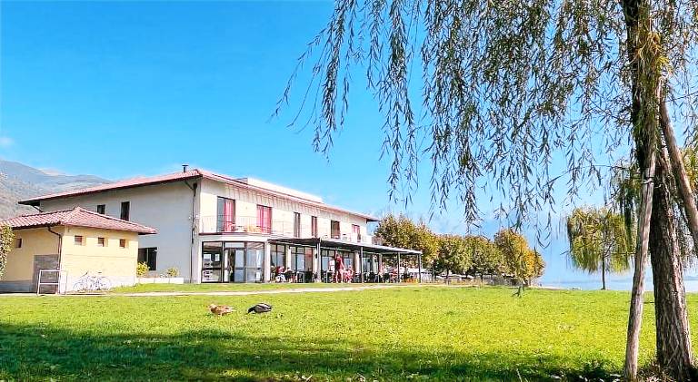 Lake Como Beach Hostel in Gravedona