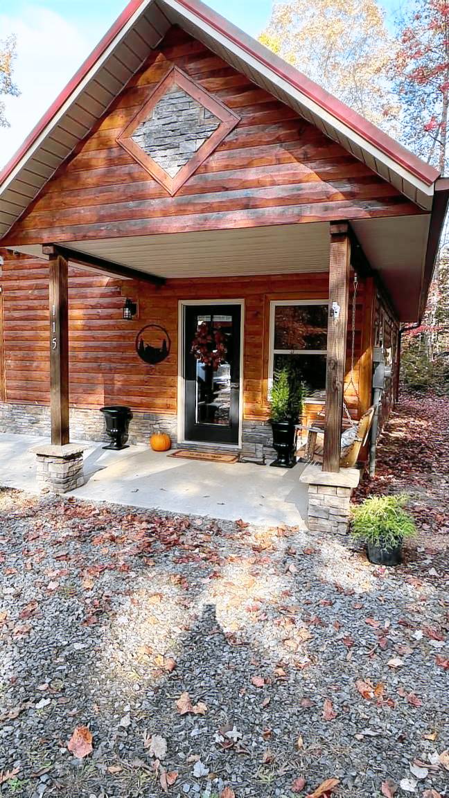 Cabin Hothouse