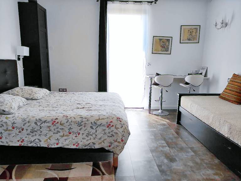 Accommodation  Péret