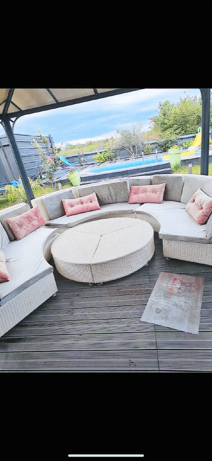 Family-oriented big vacation home with BBQ, sauna & jacuzzi | Perfect for remote work | Pet-friendly — photo 3
