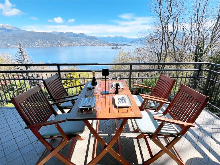 Ferienwohnung mit Hund inCampino, Baveno  f&uuml;r max. 4 Personen