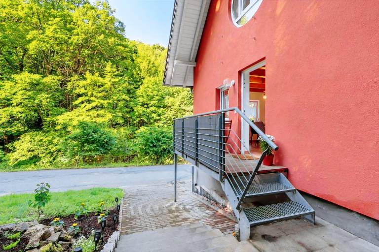 Holiday Apartment Am Hirschfelsen with Private Terrace and Wi-Fi — photo 2