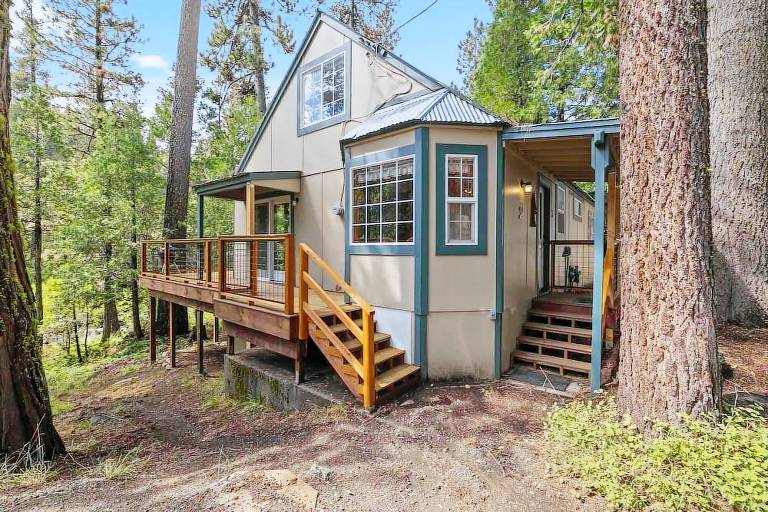 House Pinecrest