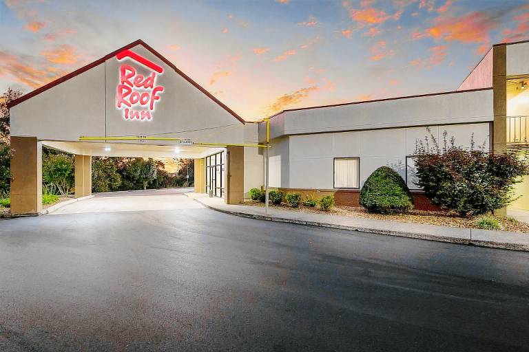 Red Roof Inn Clarksville — photo 2