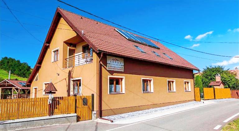 ház Gyergyószentmiklós