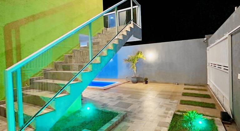 Rental apartment with patio, BBQ & pool | Close to the beach | Pet-friendly — photo 5
