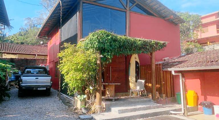 Vacation home with 3 rooms for 8 persons in Ubatuba