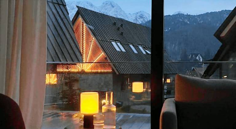 Chalet with hot tub | Pets are welcome — photo 4