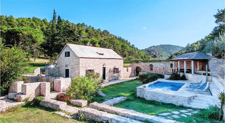 Nice vacation home with pool | Dogs allowed — photo 4