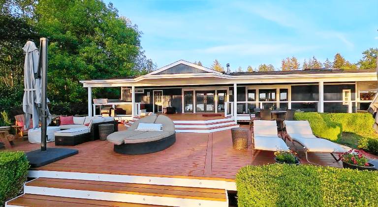Vacation home with jacuzzi — photo 5