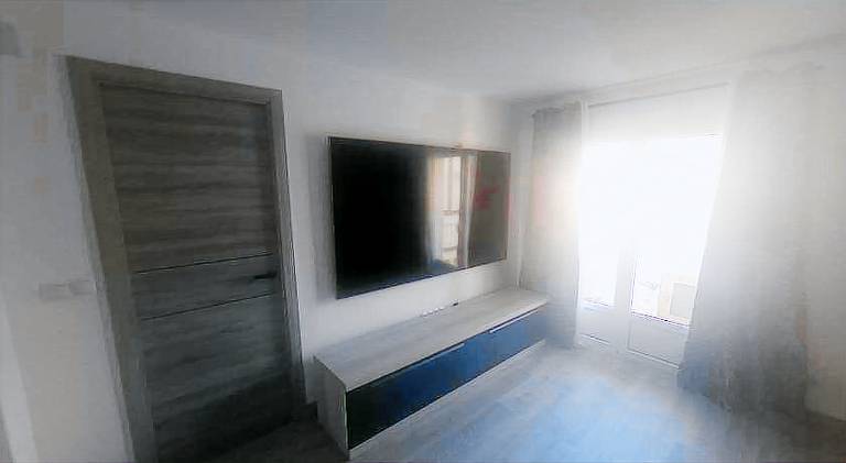 Apartment with terrace — photo 2