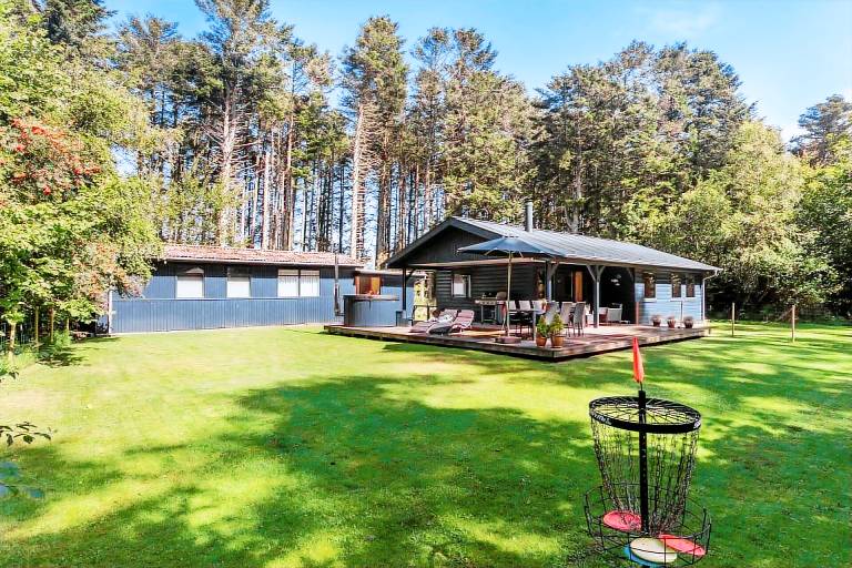 Vacation home with garden, terrace & barbeque in Lokken